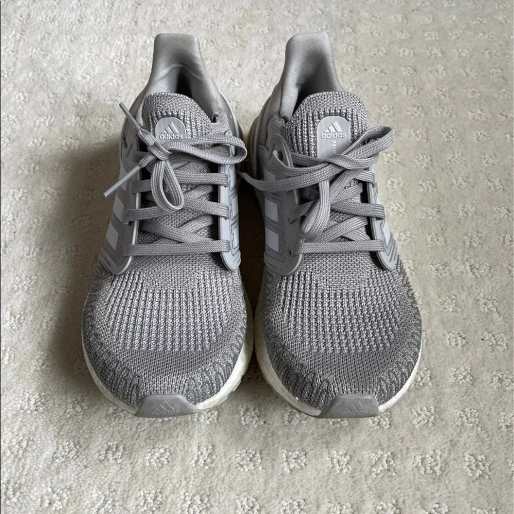 Womens Adidas Ultraboost Size 6